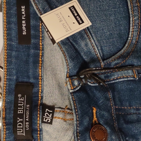 Women’s Judy Blue 70s,Highrise, Bell Bottom Flared Jeans - Picture 9 of 16